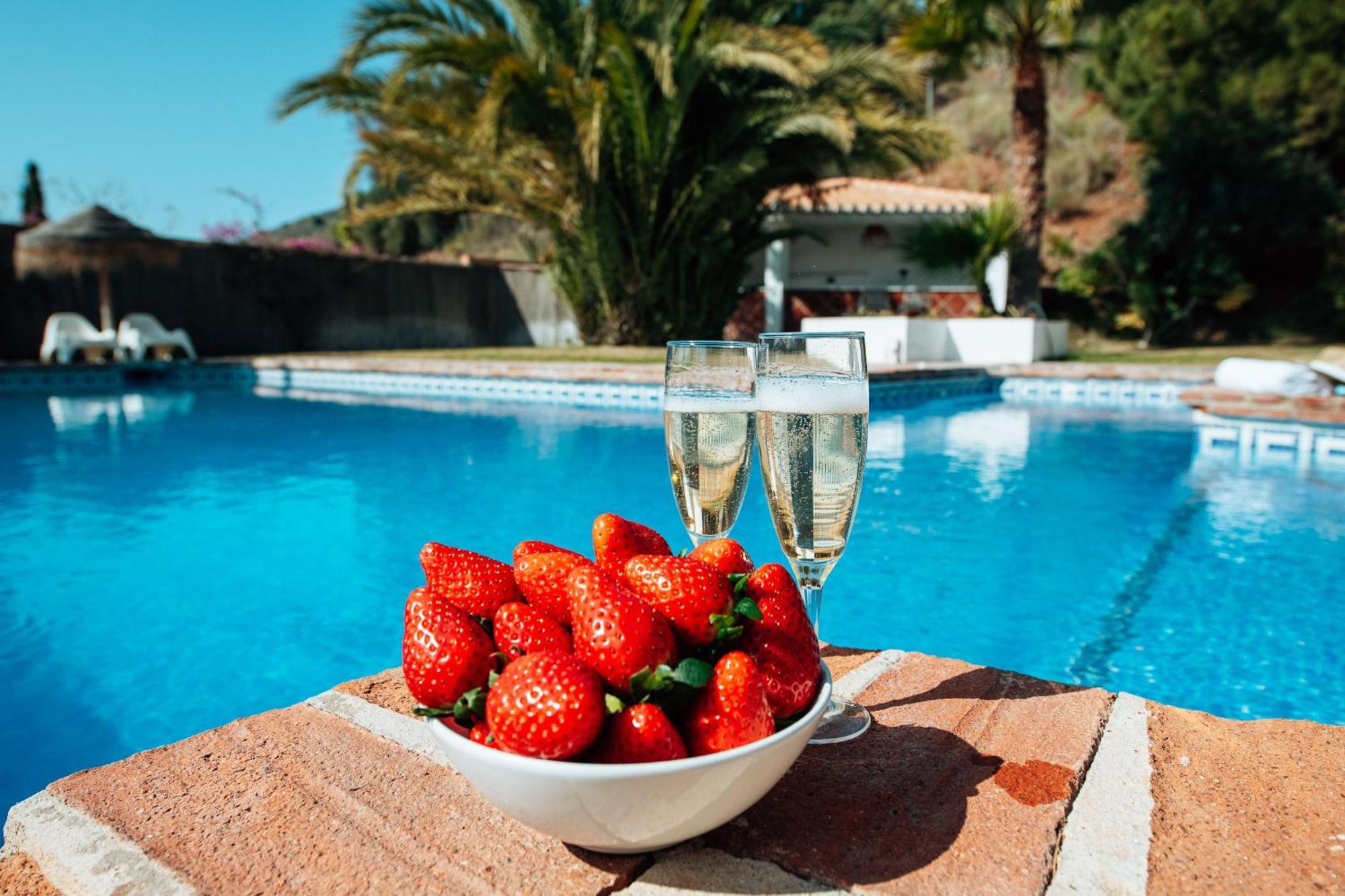 Gran Villa Con Vistas Al Mar Y Piscina Privada Málaga Exterior foto